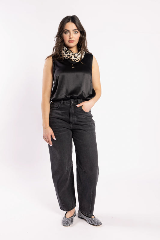 Drama The Label Barrel Leg Jeans - Black Wash