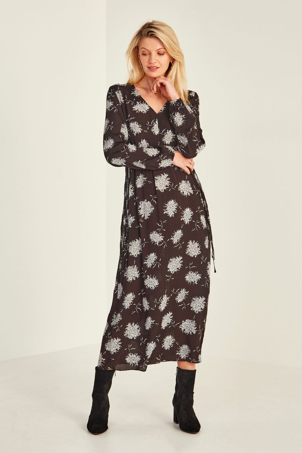 Lemon Tree Sandra Dress - Black Print - Moutique