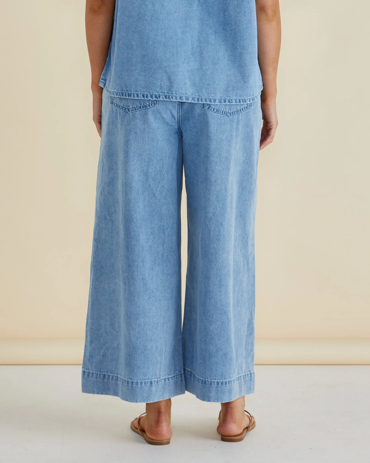 Betty Basics Saffra Relax Leg Jean - Blue