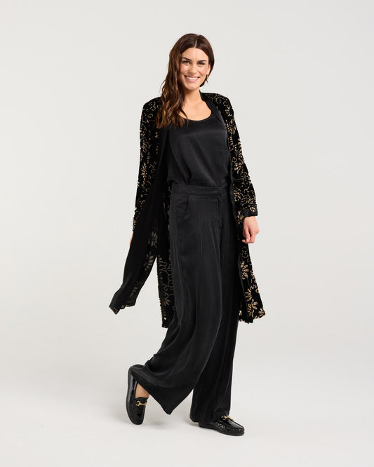 Blackstone Carrie Burnout Kimono - Black Daisy