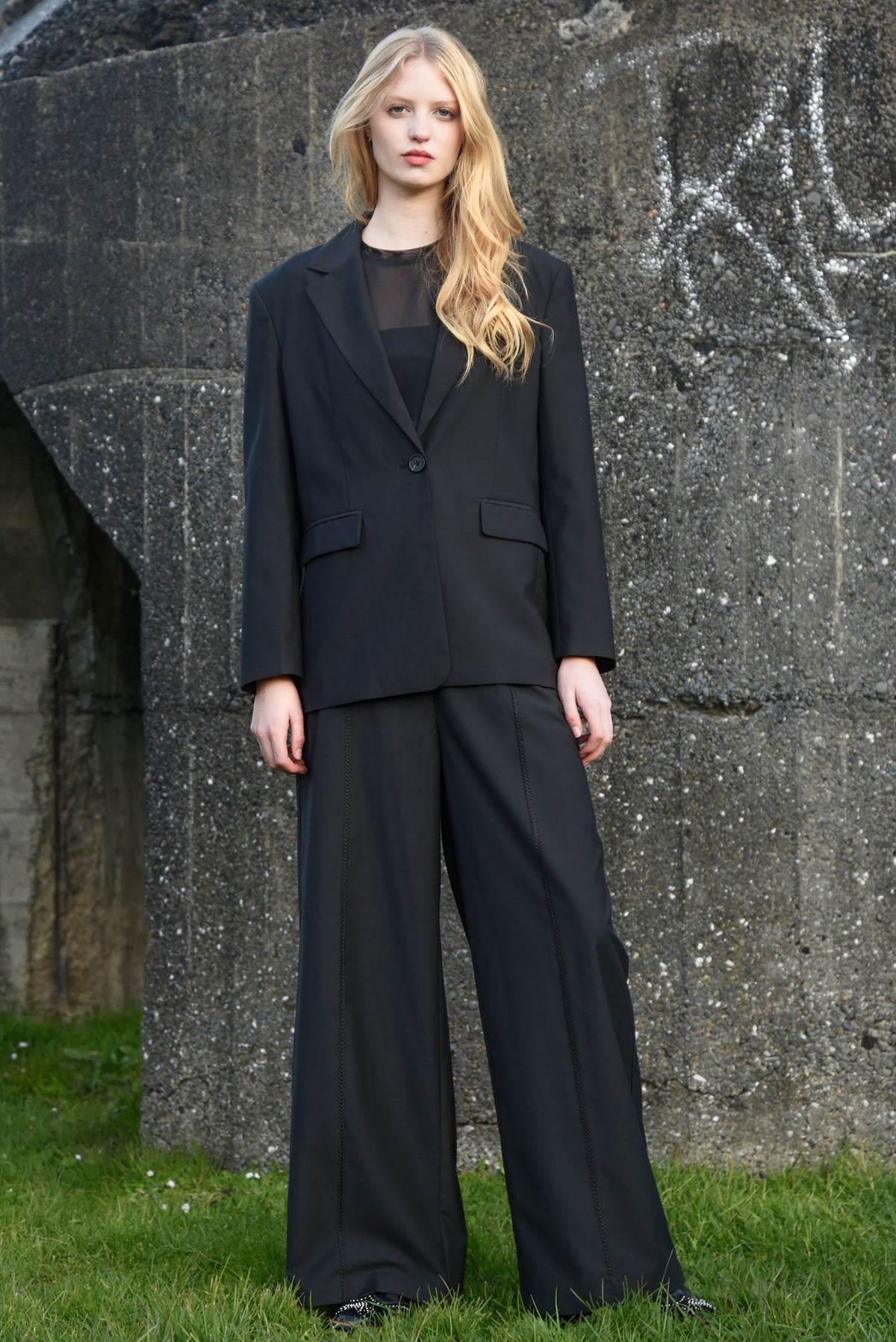 Coop Bow Tied Blazer  - Well Suited Black