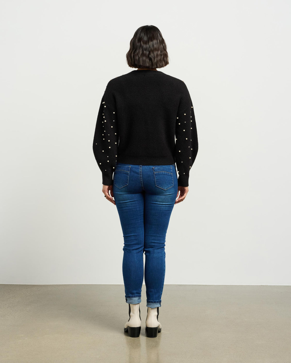 Et Alia Pearl Cardi Black