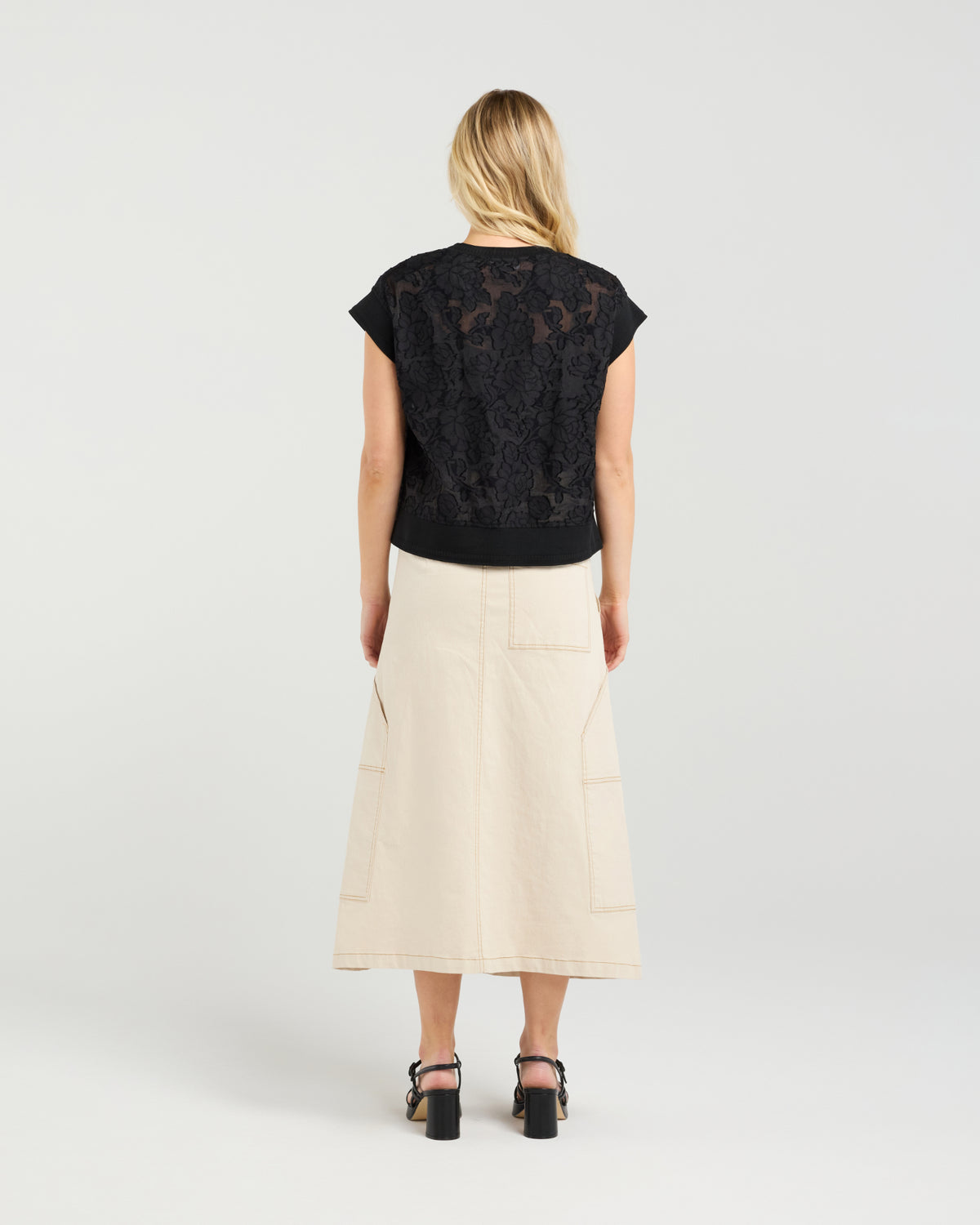 Et Alia Sierra Top - Shadowed Flowers - Black