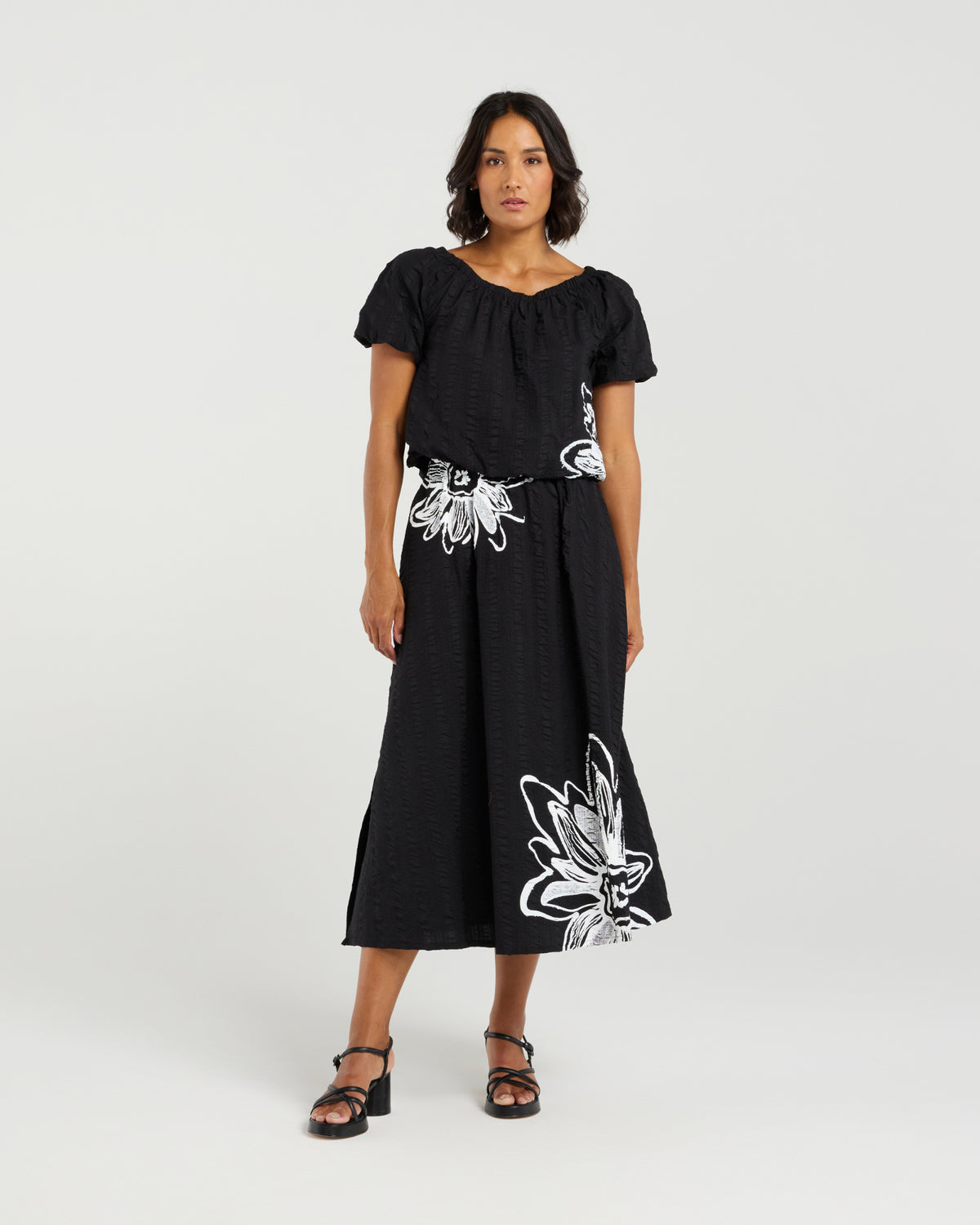 Et Alia Daisy Skirt - Black Bloom