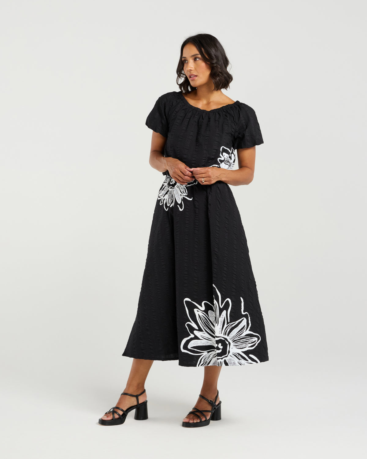 Et Alia Daisy Skirt - Black Bloom