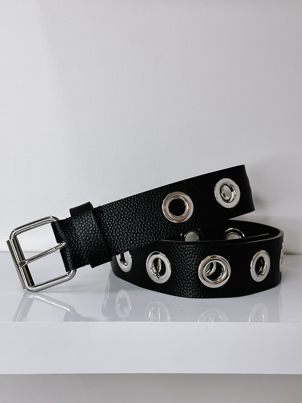Lemon Tree Eyelet Belt - Black