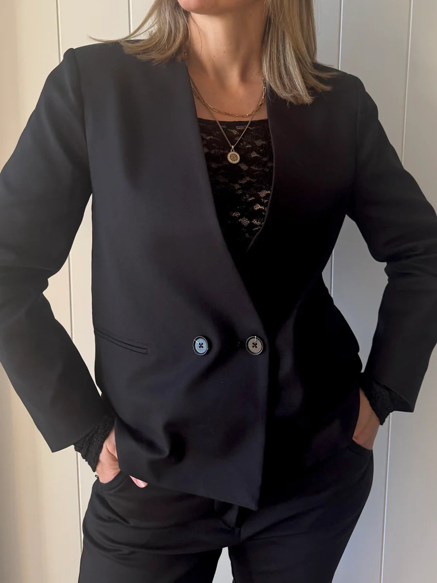 Drama The Label Lillie Blazer - Black