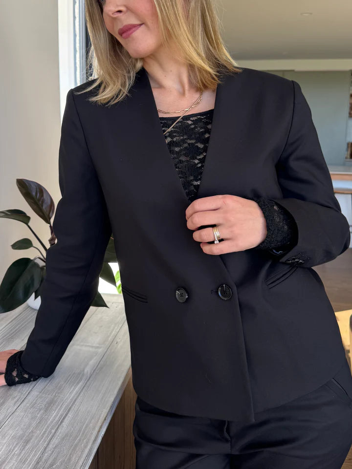 Drama The Label Lillie Blazer - Black