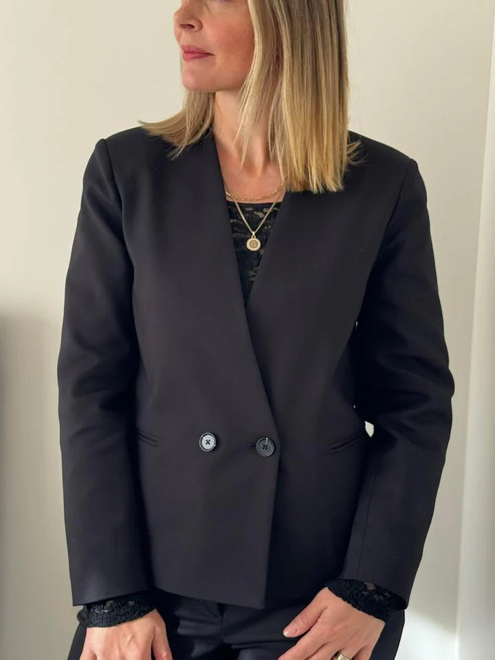 Drama The Label Lillie Blazer - Black