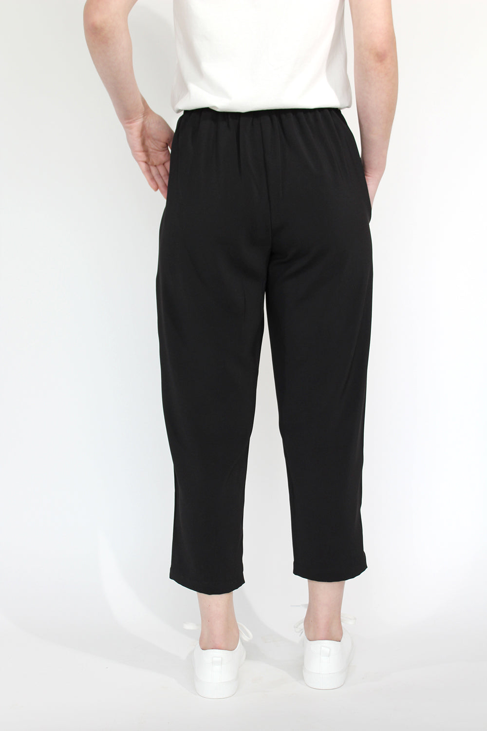 Jaclyn M Ginger Pants - Black