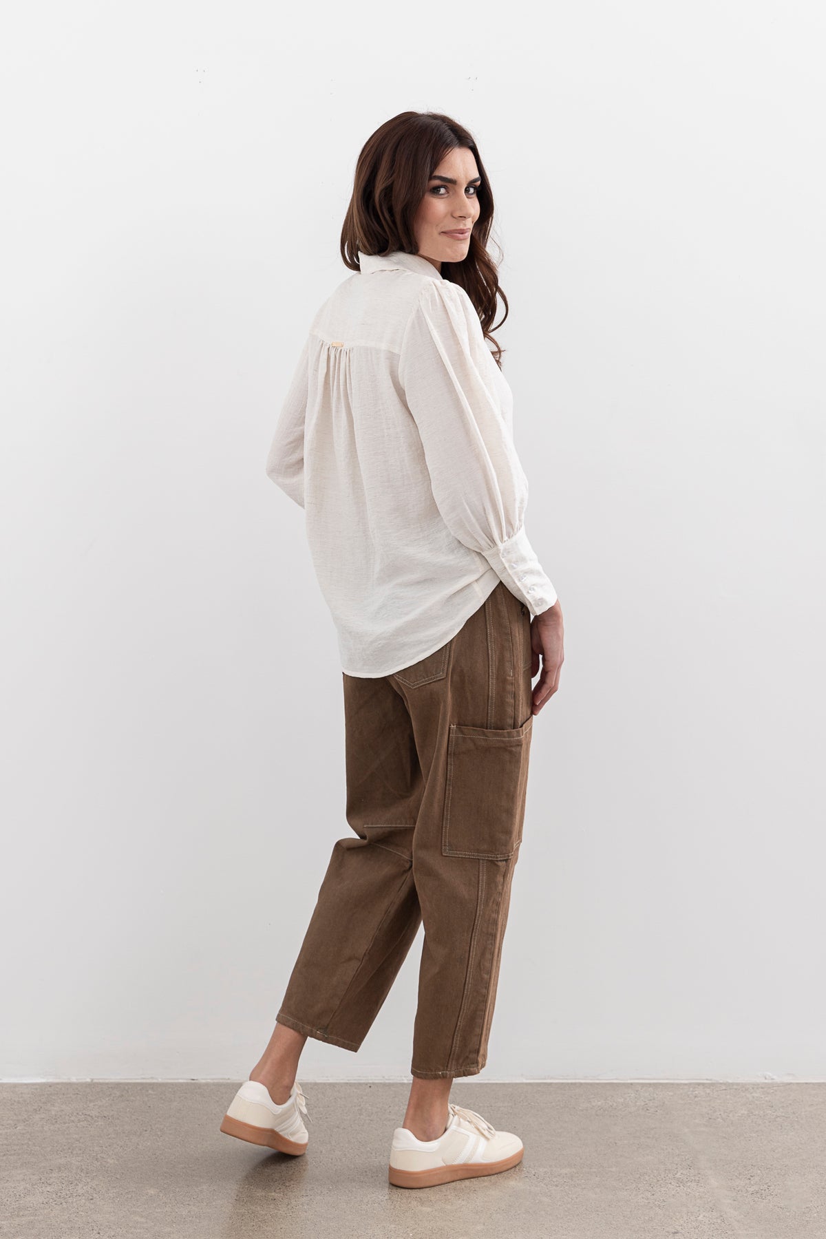 Moss Bailey Barrel Jean - Brown