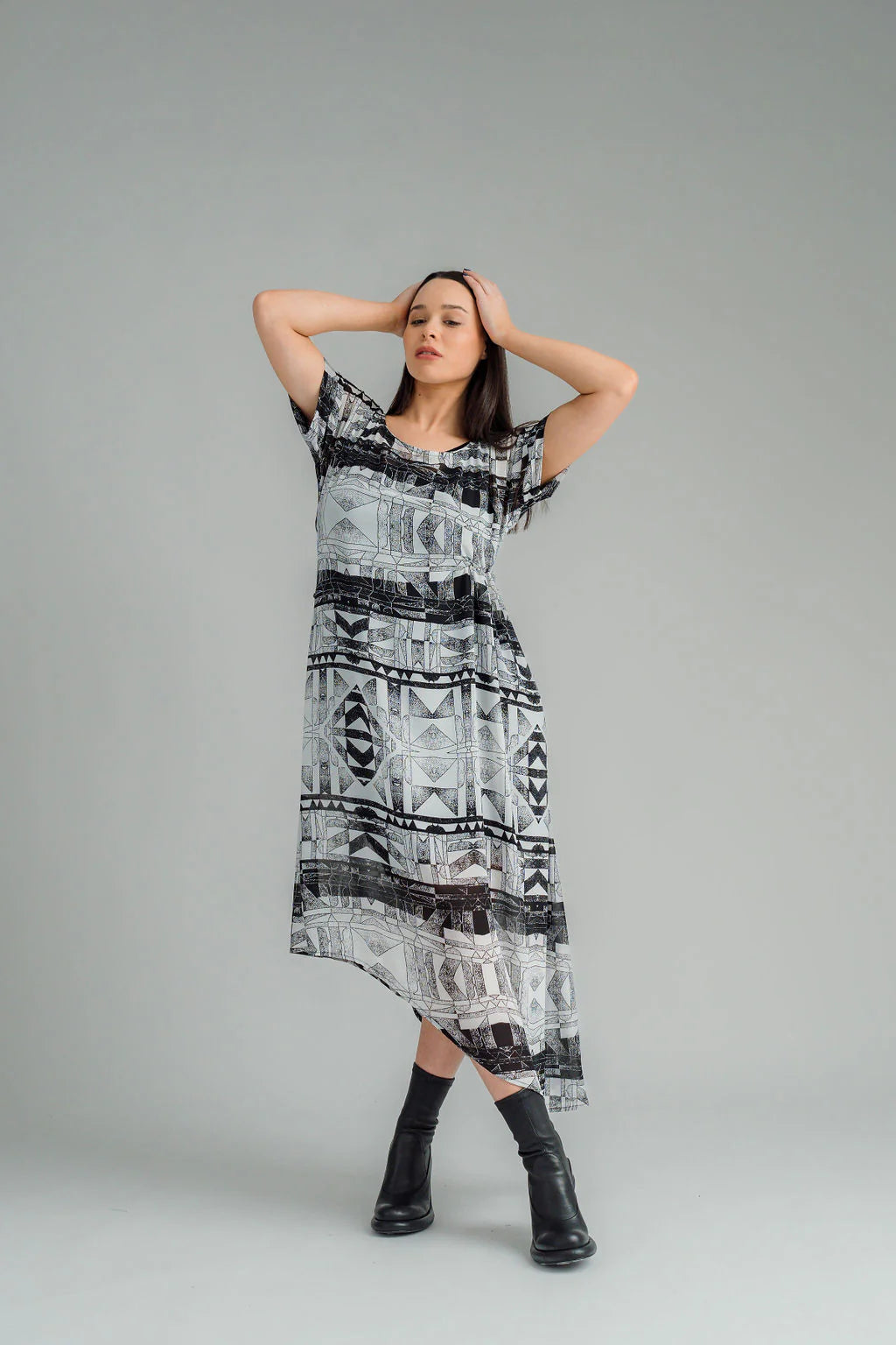 Nes Flow Dress - Black Print