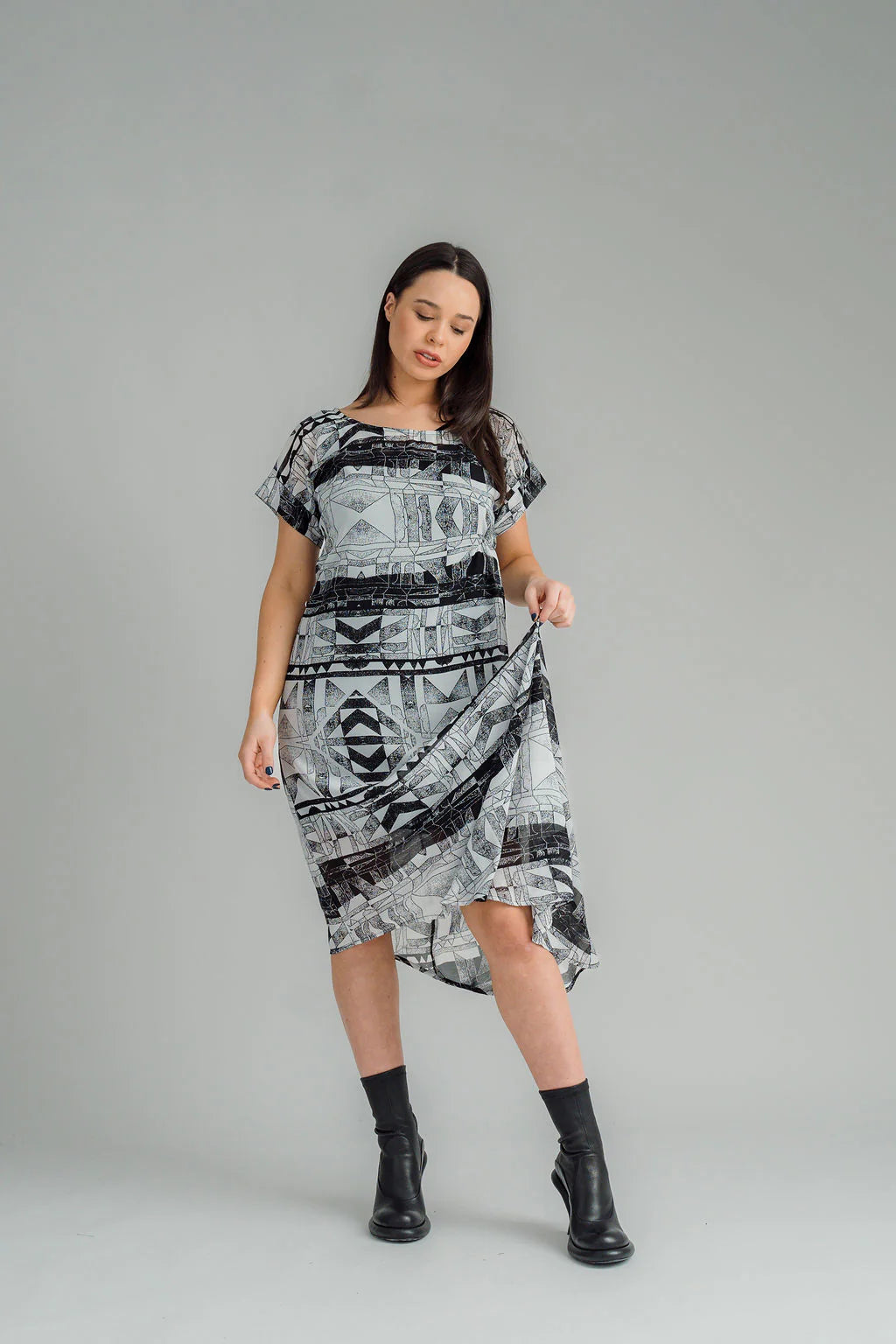 Nes Flow Dress - Black Print
