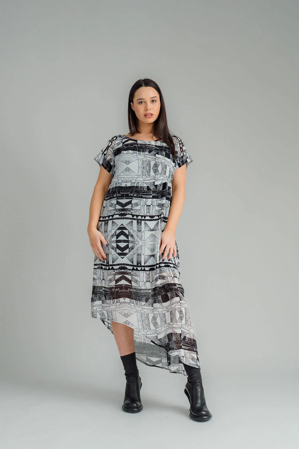 Nes Flow Dress - Black Print