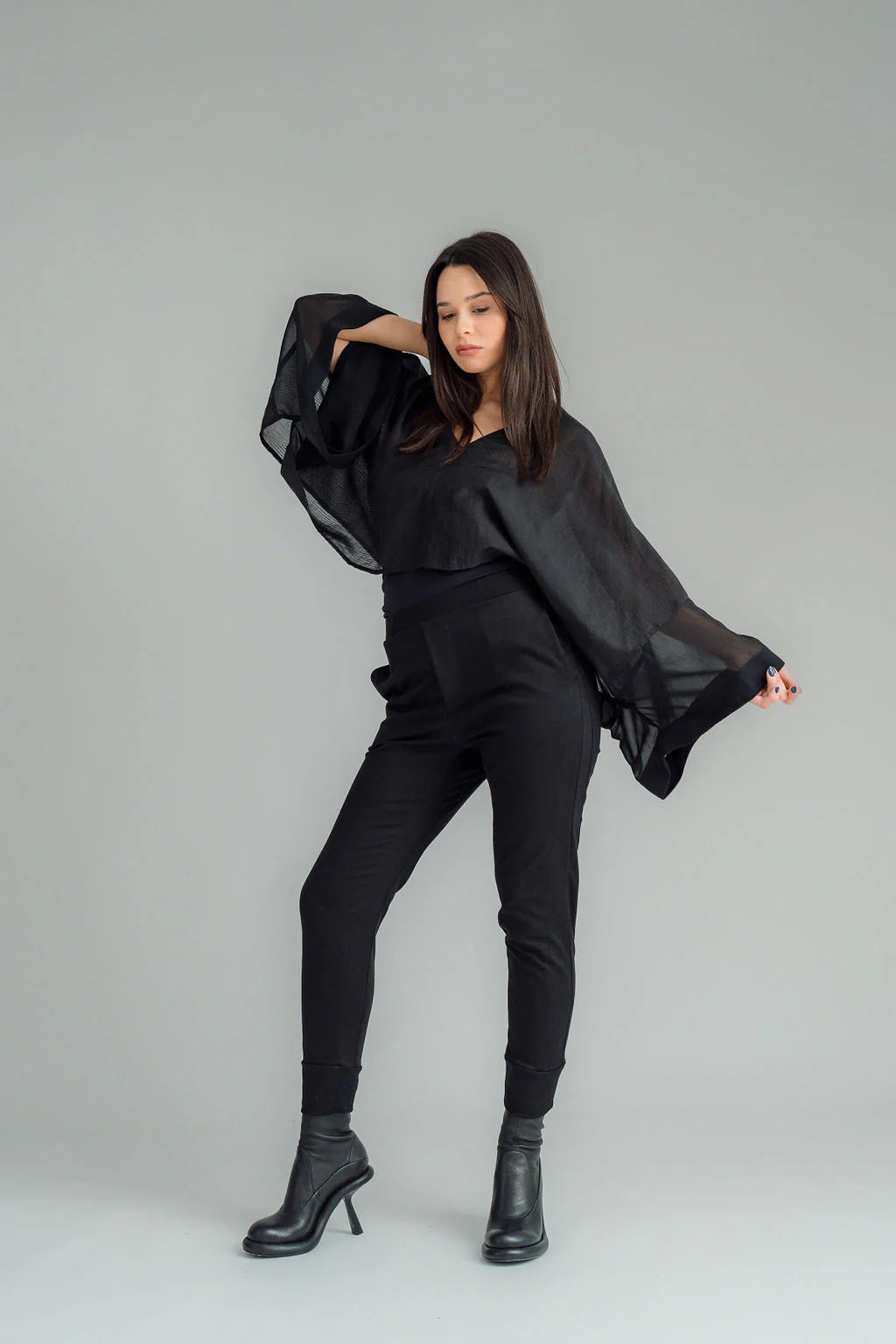 Nes Rielly V Layer Me - Black