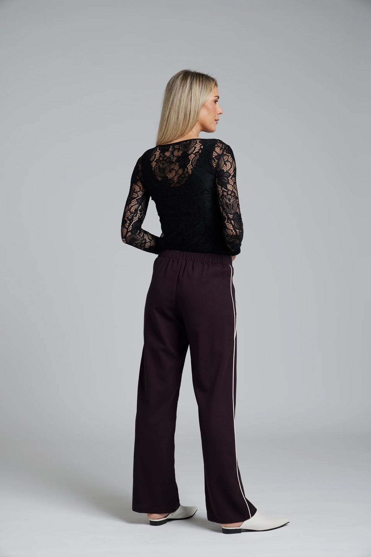 Nes Double Piped Gin Pant - Burgundy