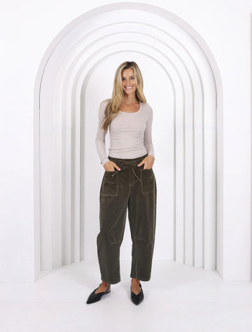 Monaco Leo Barrel Corduroy Jeans - Forest Moss