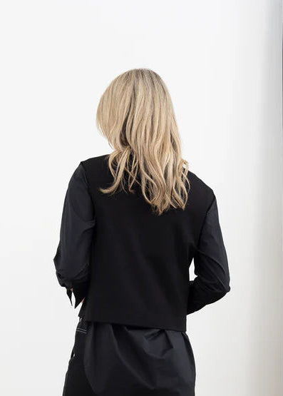 X.Lab X Vest - Black