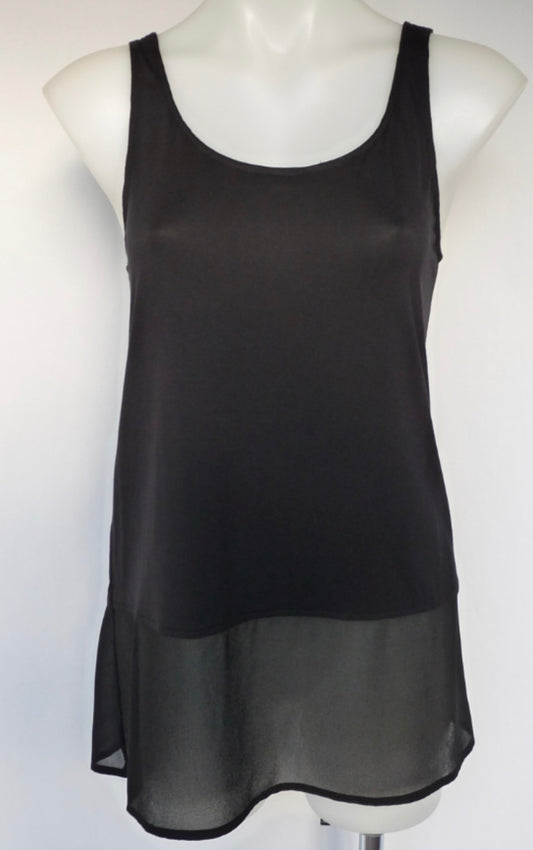 Zafina longline layering top in Black or White