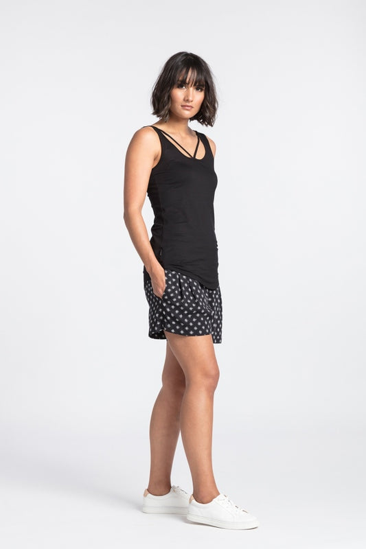 NES Lattice Singlet Black