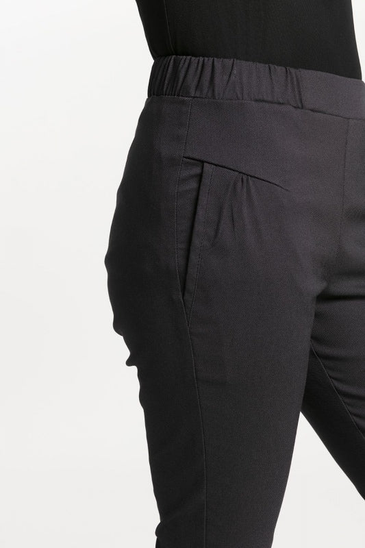 NES Dartsta Pants Black