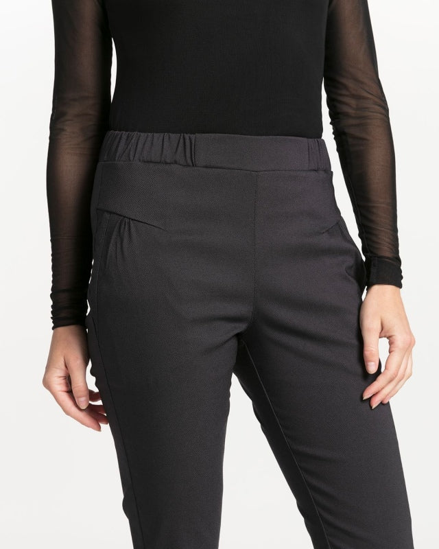 NES Dartsta Pants Black